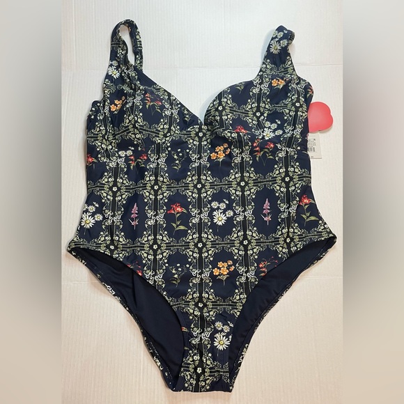 Women’s Agua Bendita Navy Blue and Pink Floral One Piece Swimsuit NWT - Picture 1 of 6